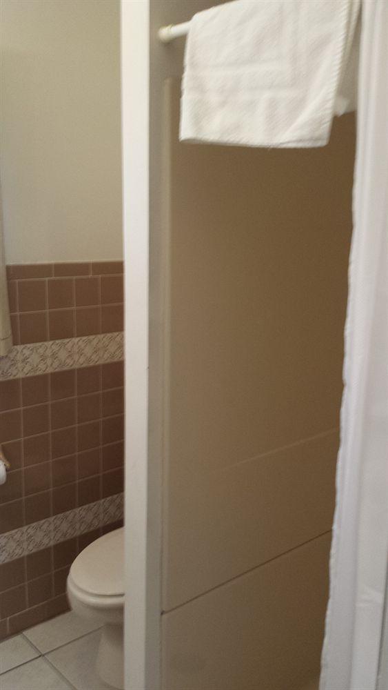Relax Inn Webster Zewnętrze zdjęcie